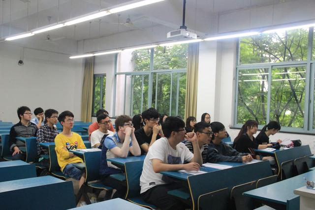 中肽面试现场